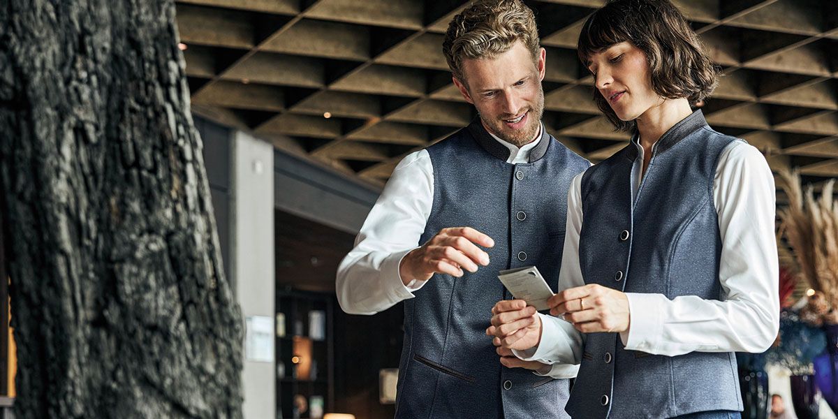 Traditional & Country-Style Clothing for Hotels and Gastronomy