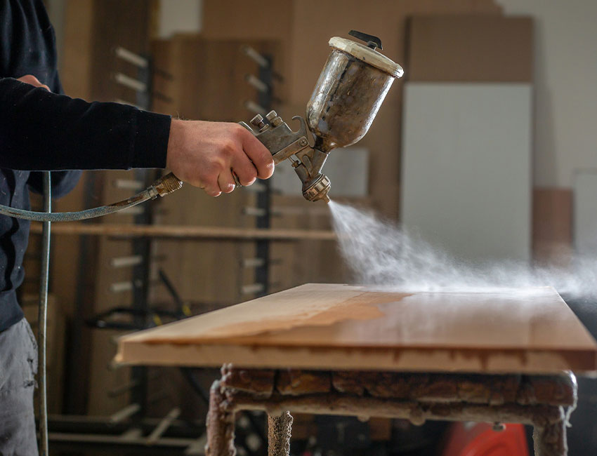 Hochwertige Malerbekleidung – Profi Workwear für Maler
