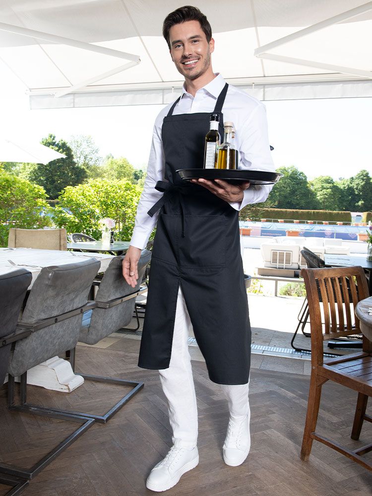 Latzschürze Gastronomie in Schwarz für Damen und Herren mit Tasche und Gehschlitz, verstellbar im Nacken