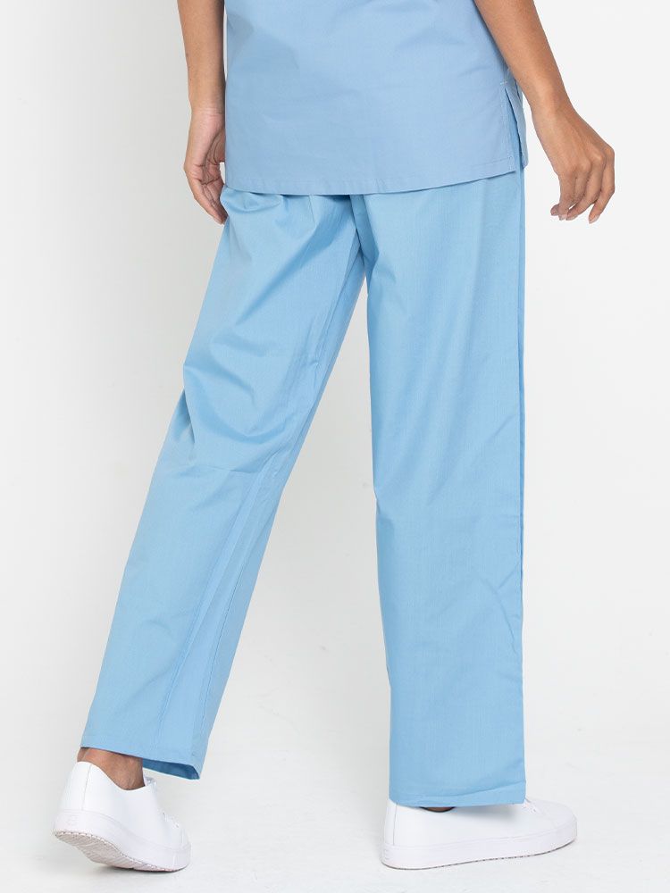 Günstige Schlupfhose in Hellblau mit Gummibund und Tasche – für Pflegekräfte, Kliniken, Labore und Arztpraxen geeignet