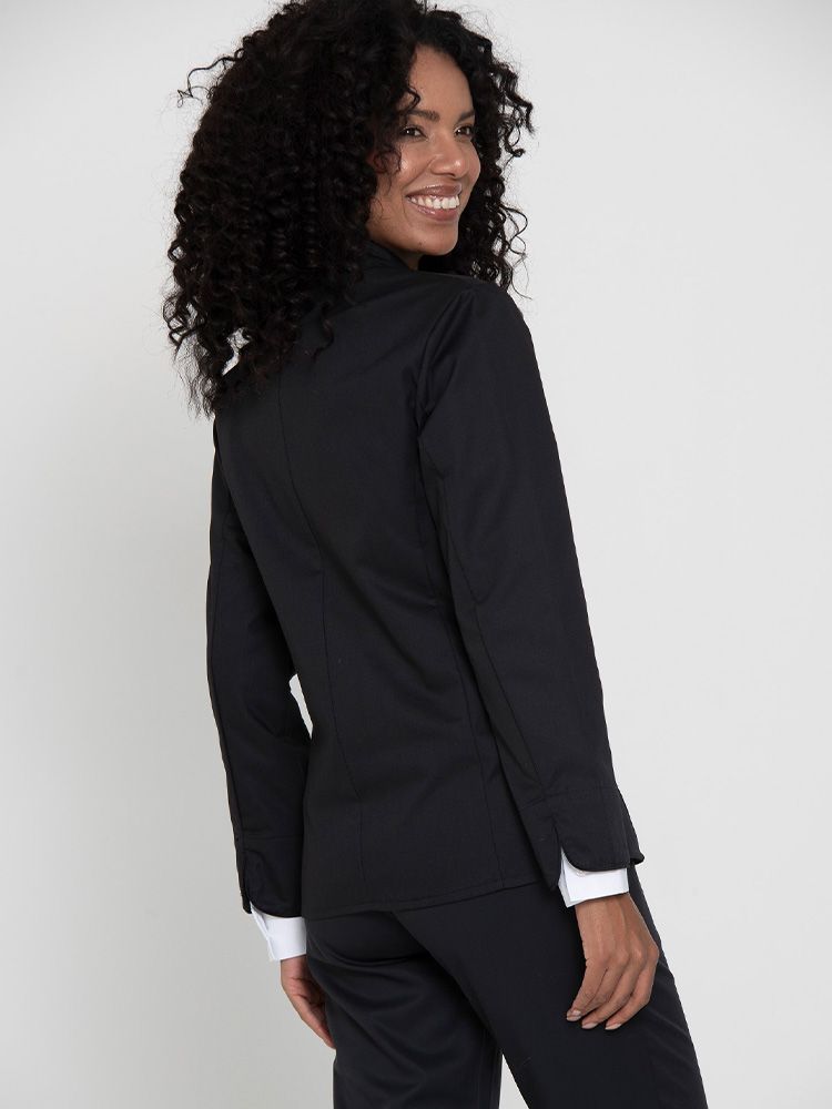 Chaqueta de servicio negra para mujer con corte entallado y cuello desmontable – ideal para hostelería y hoteles