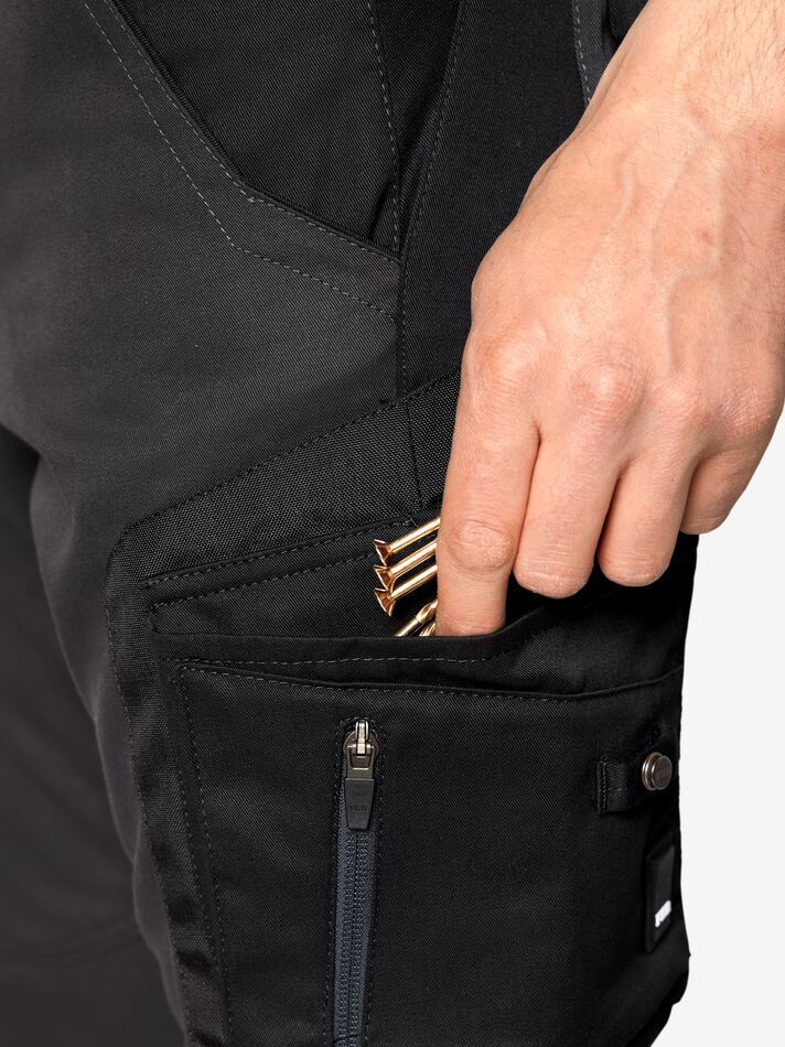 FHB Bermuda Arbeitshose in Anthrazit-Schwarz mit praktischen Taschen für Handwerk und Workwea