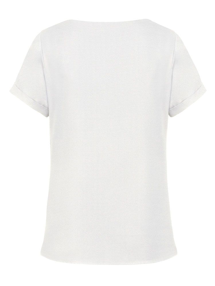 Weiße Damen-Chiffonbluse mit kurzem Arm, fließendem Stoff und modernem T-Shirt-Schnitt für Business und Service.