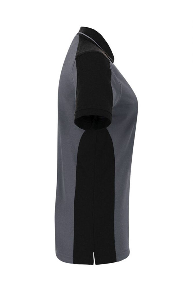 Anthrazitfarbenes Damen Arbeits Poloshirt mit schwarzen Kontrasteinsätzen und Vier-Loch-Knopfleiste – strapazierfähig und pflegeleicht für Handwerk, Pflege und Gastronomie.