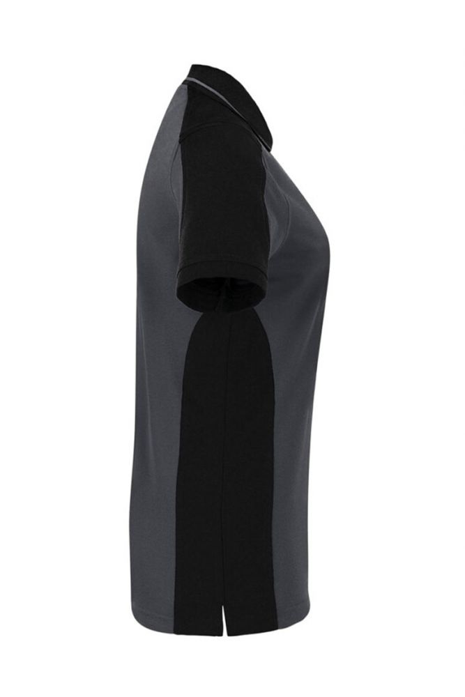 Karbongraues Damen Arbeits Poloshirt mit schwarzen Kontrasteinsätzen und Vier-Loch-Knopfleiste – strapazierfähig und pflegeleicht für Handwerk, Pflege und Gastronomie.