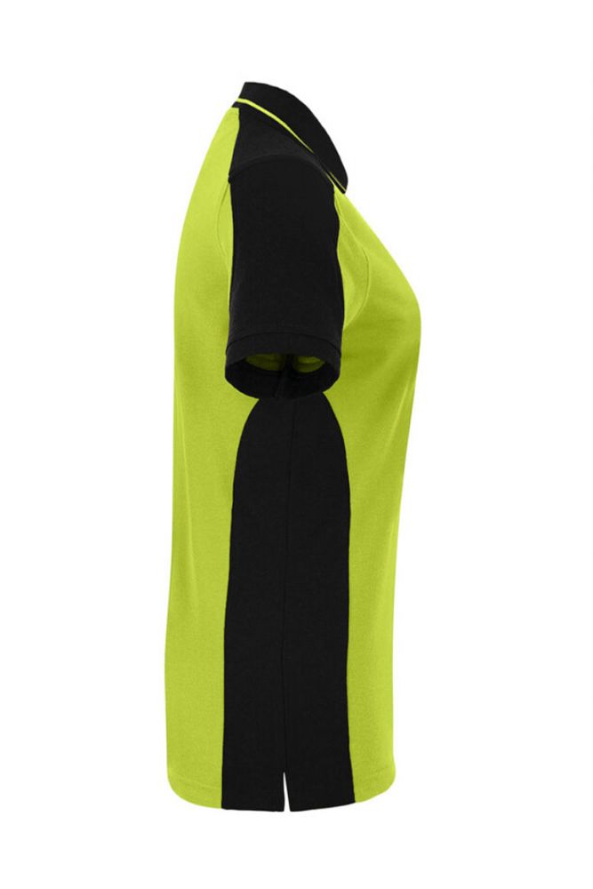 Grünes Damen Arbeits Poloshirt mit schwarzen Kontrasteinsätzen und Vier-Loch-Knopfleiste – strapazierfähig und pflegeleicht für Handwerk, Pflege und Gastronomie.