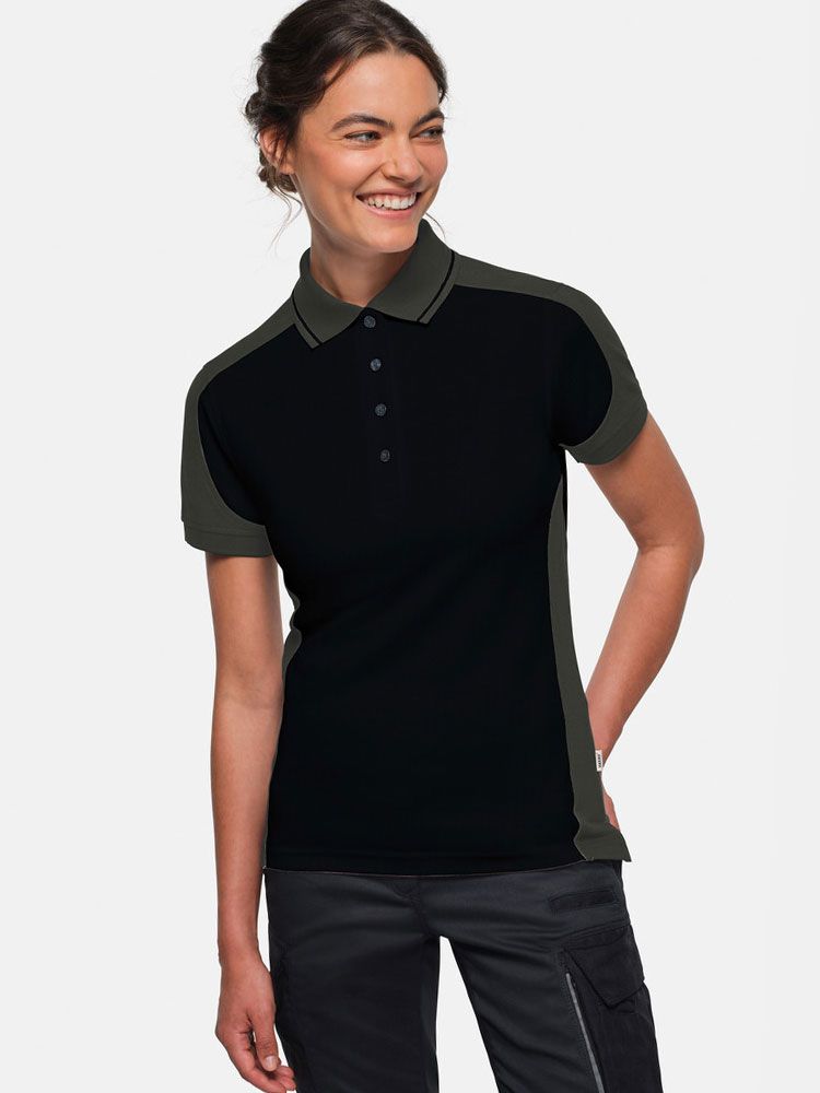 Schwarzes Damen Arbeits Poloshirt mit dunkelgrauen Kontrasteinsätzen und Vier-Loch-Knopfleiste – strapazierfähig und pflegeleicht für Handwerk, Pflege und Gastronomie