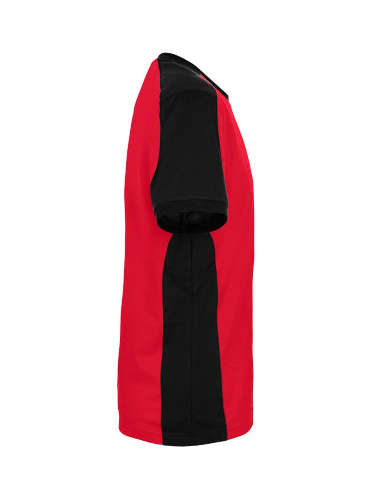 Rotes Arbeitsshirt mit schwarzen Kontrasteinsätzen an Schultern, Seiten und Ärmeln – Unisex-Modell.