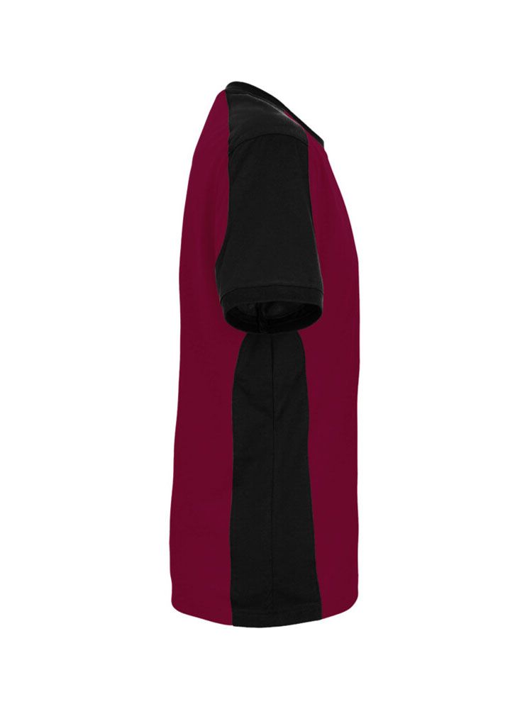 Weinrotes Arbeits T-Shirt mit dunklen Kontrasteinsätzen – ideal für Stickerei oder Druck mit Logo.