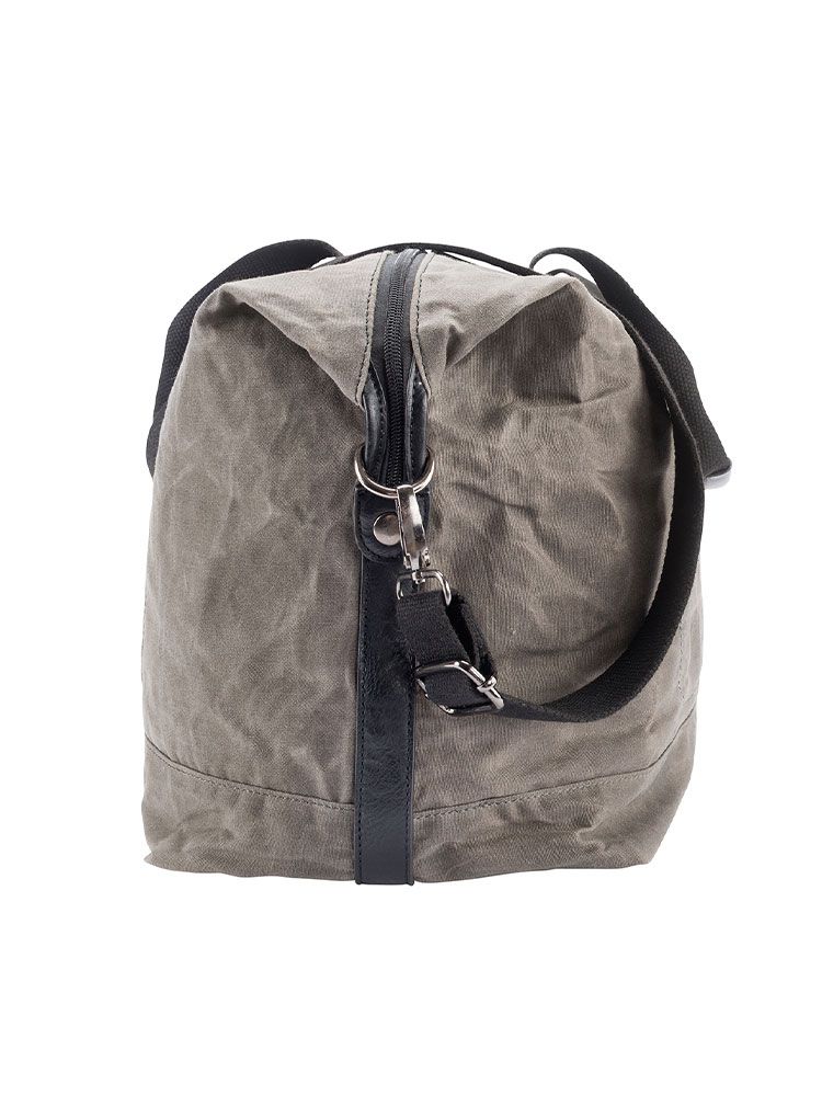 Modische Reisetasche MONACO aus Canvas (30 L) in Grau mit Schultergurt und Vortasche.