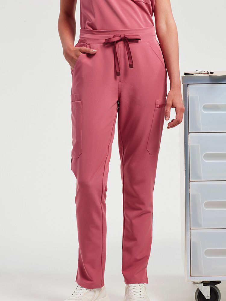 Arbeitshose Damen Pink aus Stretchmaterial im modernen Cargo-Stil mit Reißverschlusstaschen