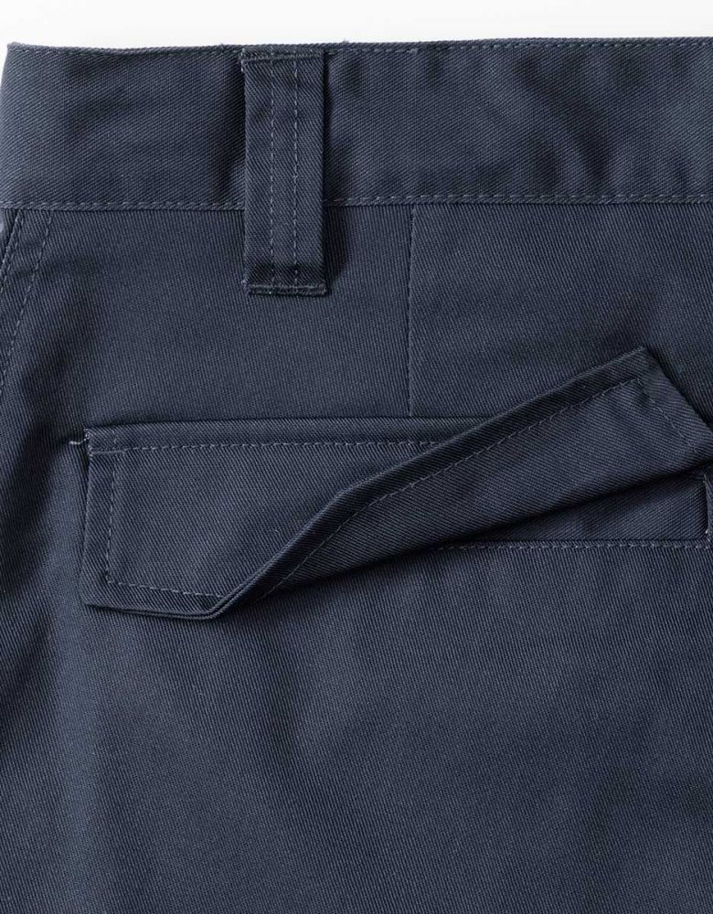 Kurze Arbeitshose Herren dunkelblau mit Cargotasche – robuste Shorts für Handwerk und Montagearbeiten
