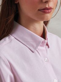 Bluse Pink Weiß gestreift für Damen mit Hemdkragen und Manschetten, ideal für Gastronomie, Hotel & Business