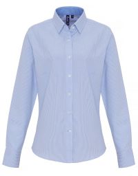 Blau weiße Bluse Damen – Fein gestreifte Langarmbluse mit Hemdkragen und Manschetten, ideal für Business, Gastronomie und Hotellerie.