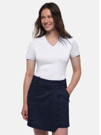 Damen T-Shirt in Weiß mit V-Ausschnitt – klassisch, tailliert und funktional