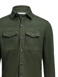 Unisex Overshirt in Tannengrün aus Waffelstrick mit Brusttaschen und kontrastfarbenen Knöpfen