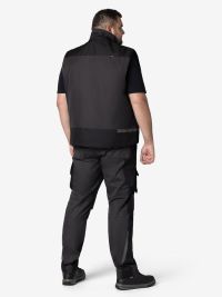Schwarze FHB Arbeitsweste mit Wattierung, Mikro-Fleece-Kragen und praktischen Taschen für Handwerk und Workwear