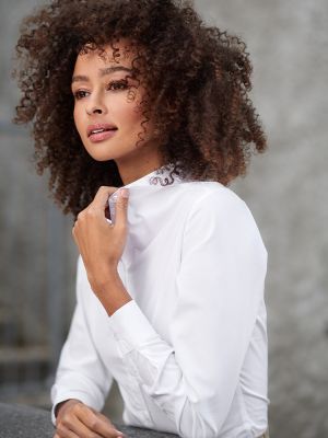 Weiße Baumwollbluse