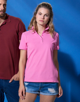 Damen Poloshirt rosa mit tailliertem Schnitt, Kurzarm und Kragen – perfekt für Praxis oder Service
