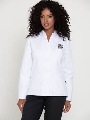 Weiße Barjacke für Damen mit tailliertem Schnitt, Stehkragen und verdeckter Knopfleiste – perfekt für Service, Bar und Empfang