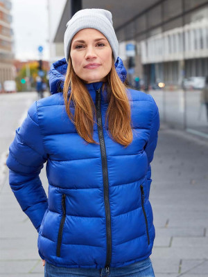 Blaue Winterjacke Damen – gesteppte, gefütterte Jacke mit Kapuze