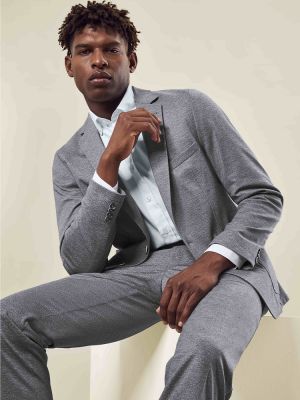 Herren Jersey Sakko Grau Meliert – Regular Fit, elegantes Sakko aus elastischem Jersey-Gewebe, Zwei-Knopf-Verschluss, aufgesetzte Taschen und Seitenschlitze, ideal für Business, Büro, Verkauf und Gastronomie.